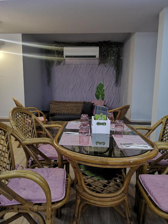 Family Hotel Central Choumen Extérieur photo